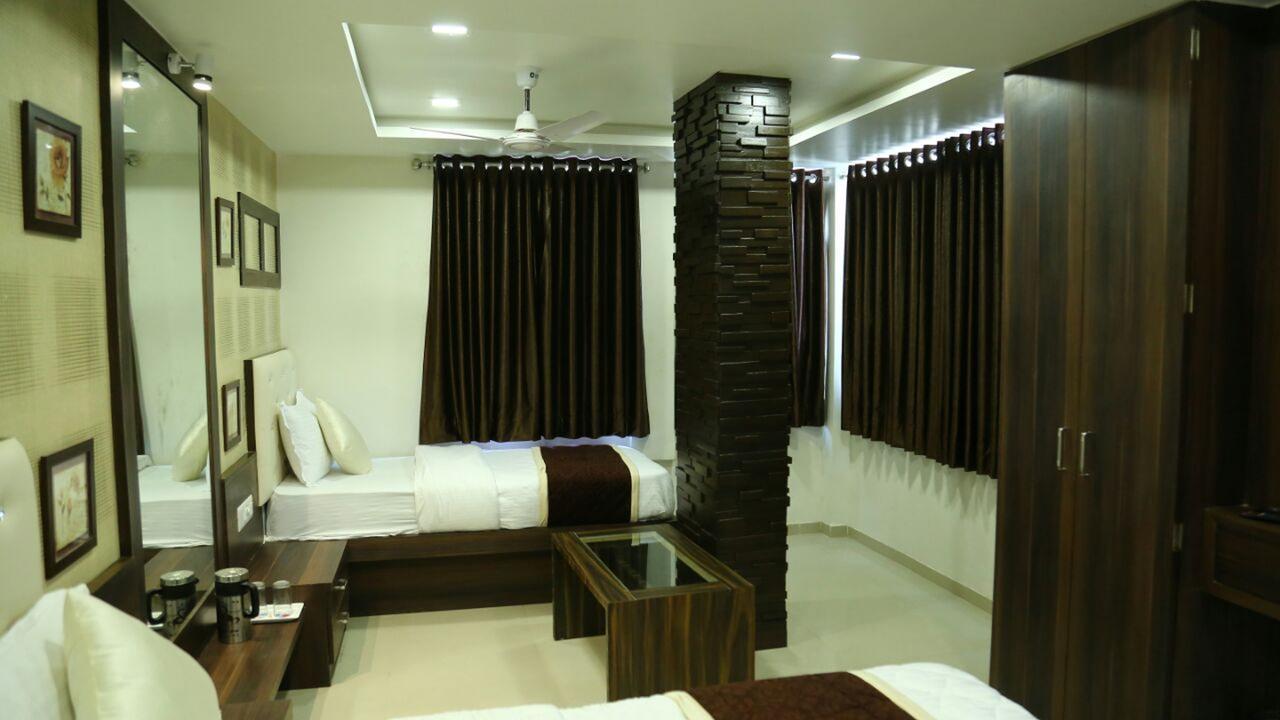 Hotel Gitanjali Inn By Bizzgrow Hotels Ahmedabad Exterior photo